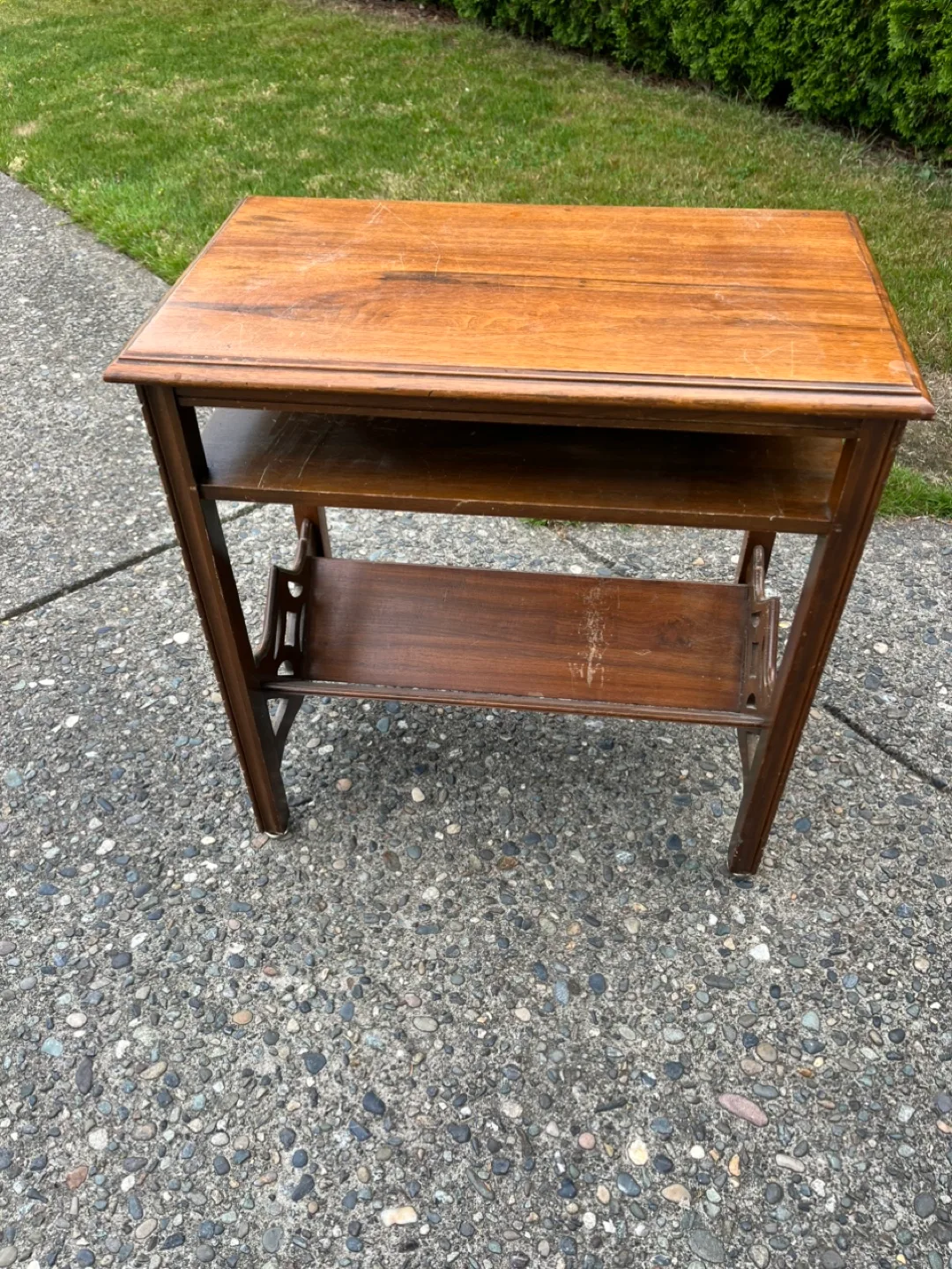 Wooden Side Table with Shelves image indicator(2)