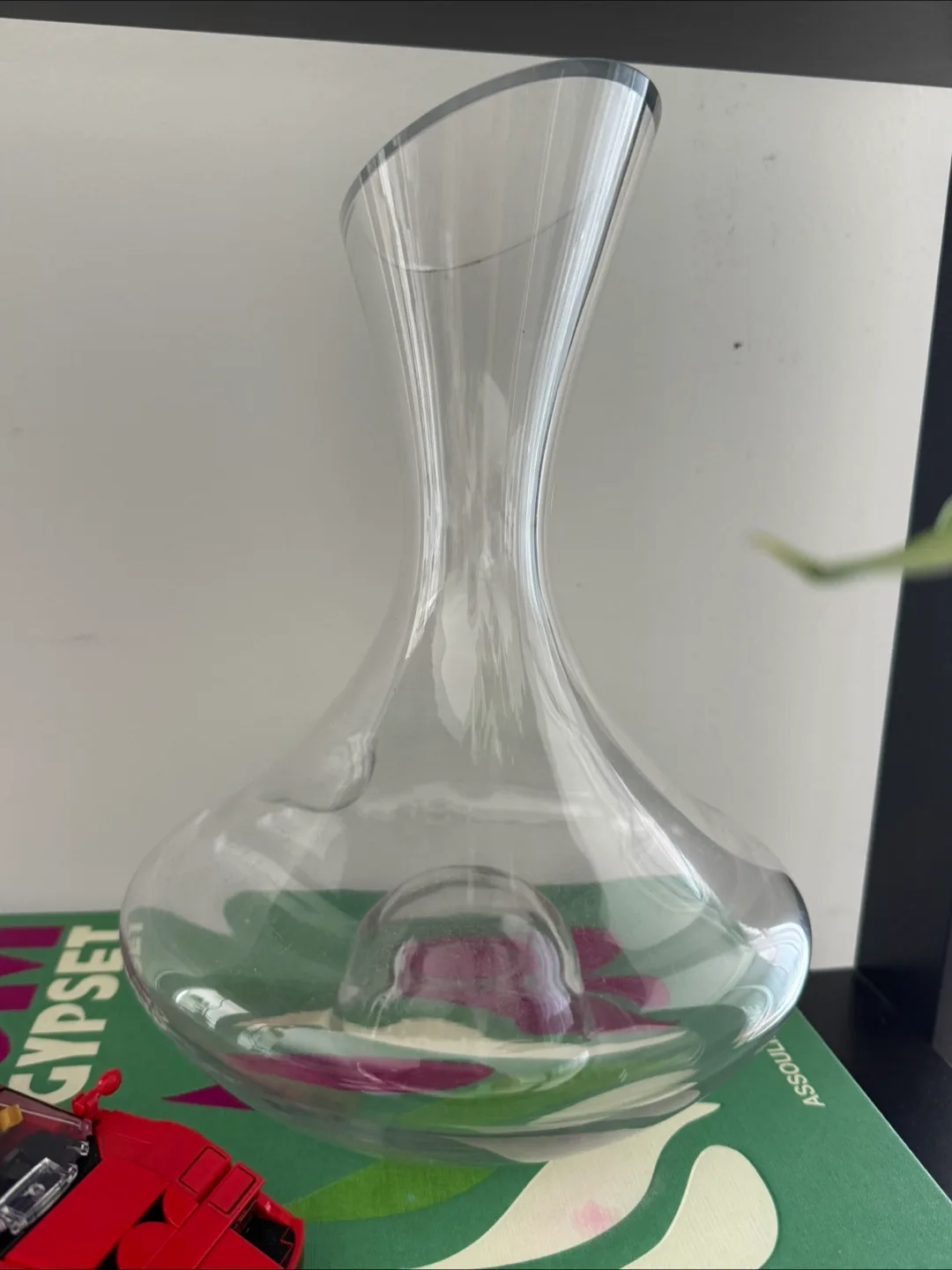 Clear Glass Wine Decanter thumbnail