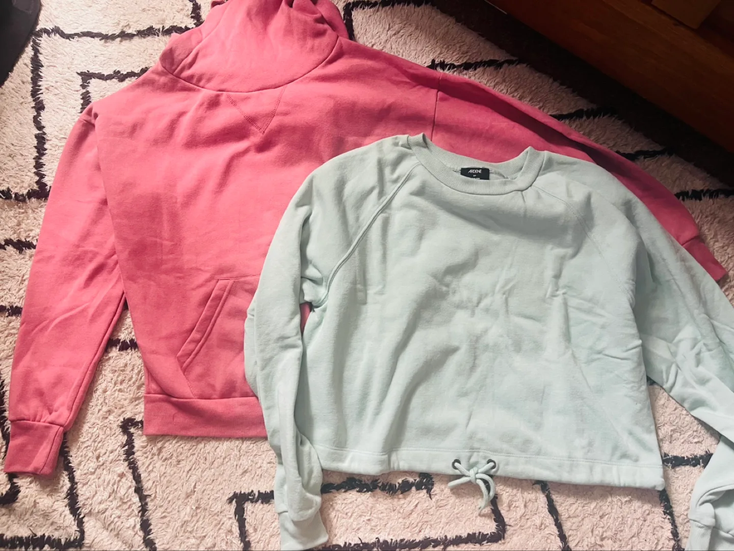 Women’s small sweaters thumbnail