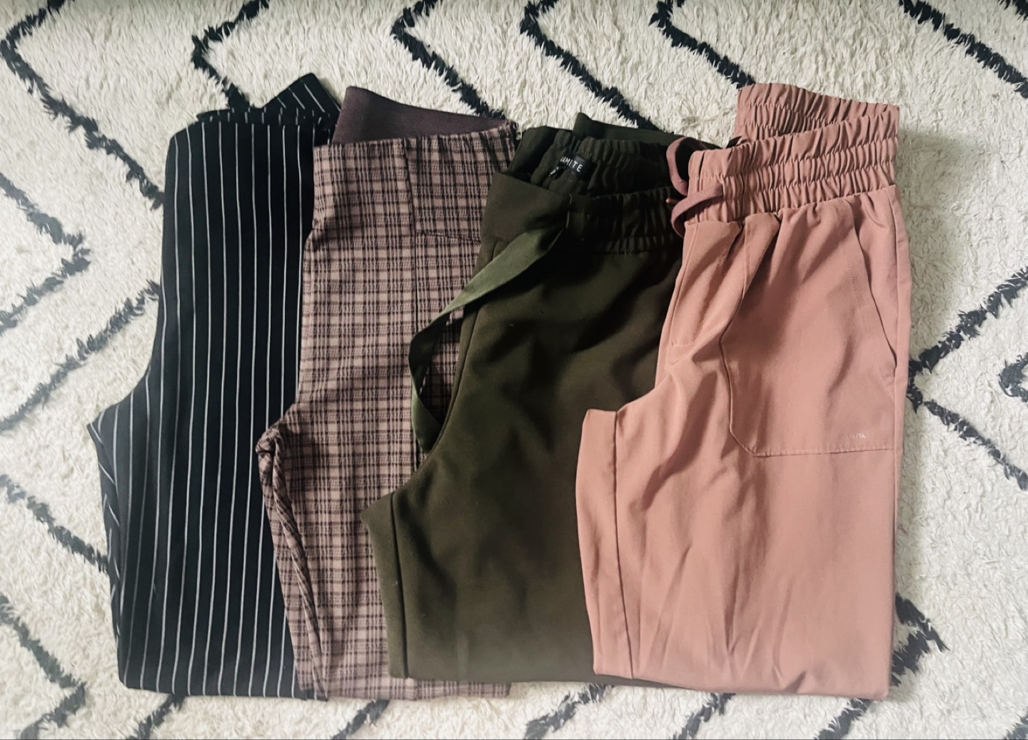 4 pairs size small women’s dress pants