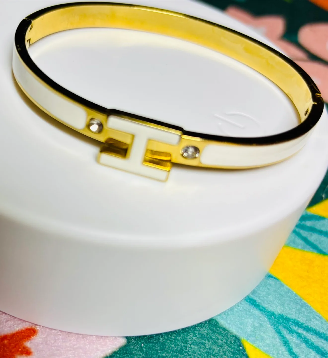 Gold & White 'H' Bangle Bracelet image indicator(2)