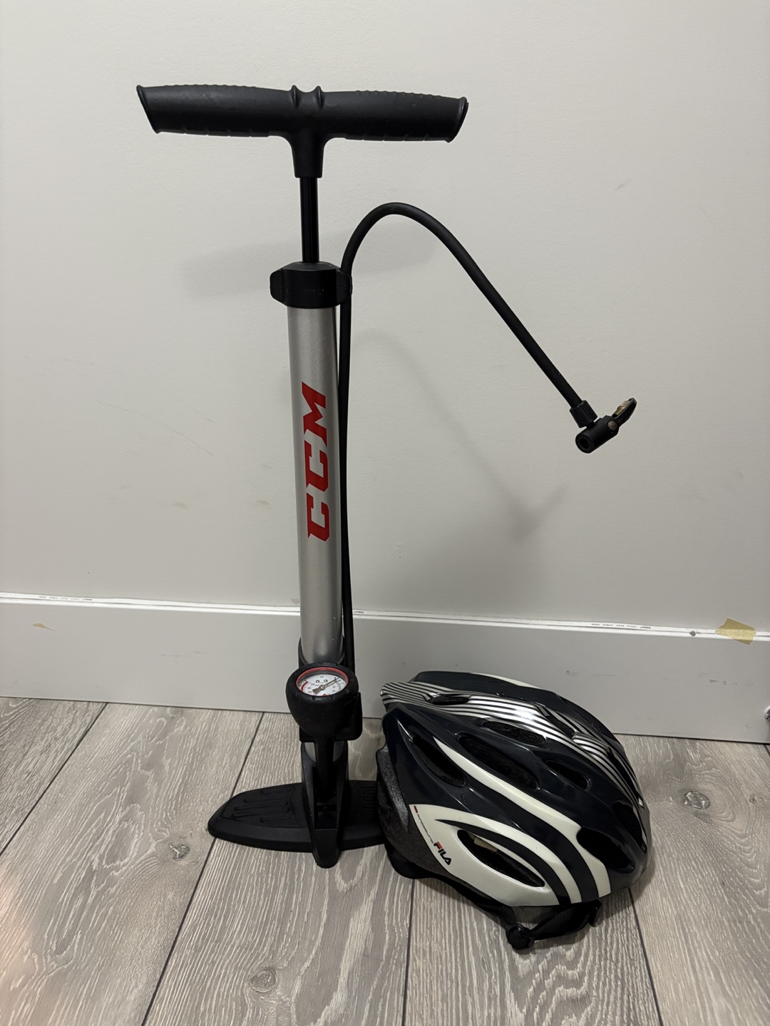 CCM Slope Mountain Bike 26inch+ Helmet & Pump - photo 2