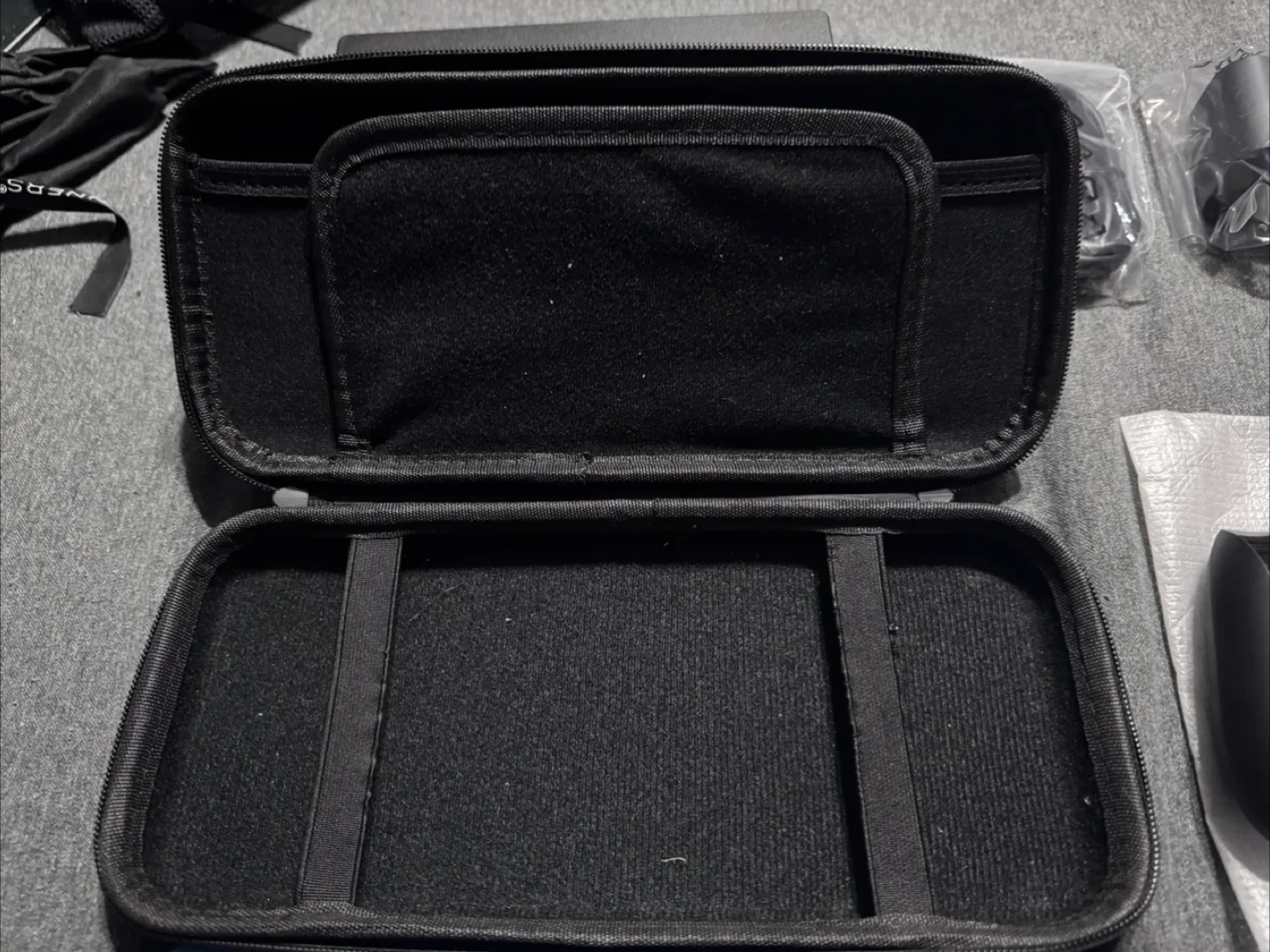 Nintendo Switch w/ accessories image indicator(2)