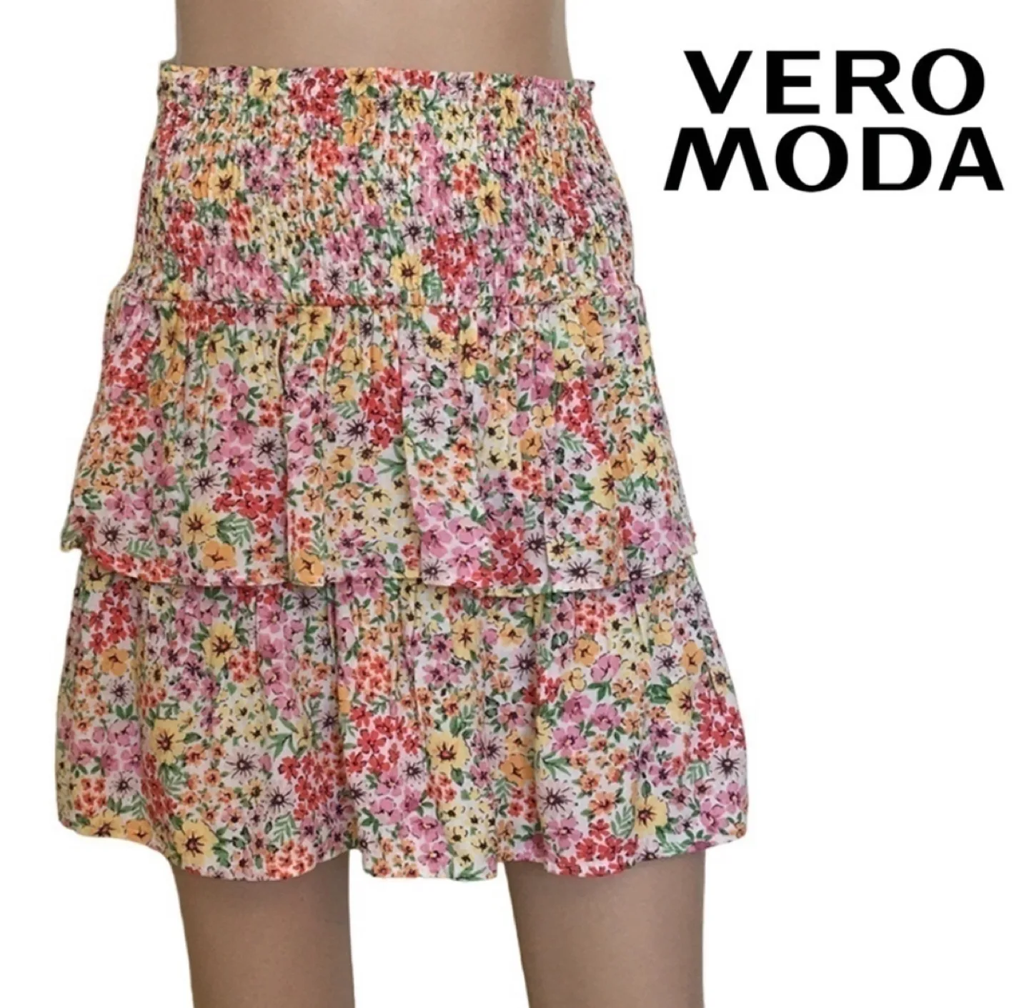 New Vero Moda Skirt Small thumbnail
