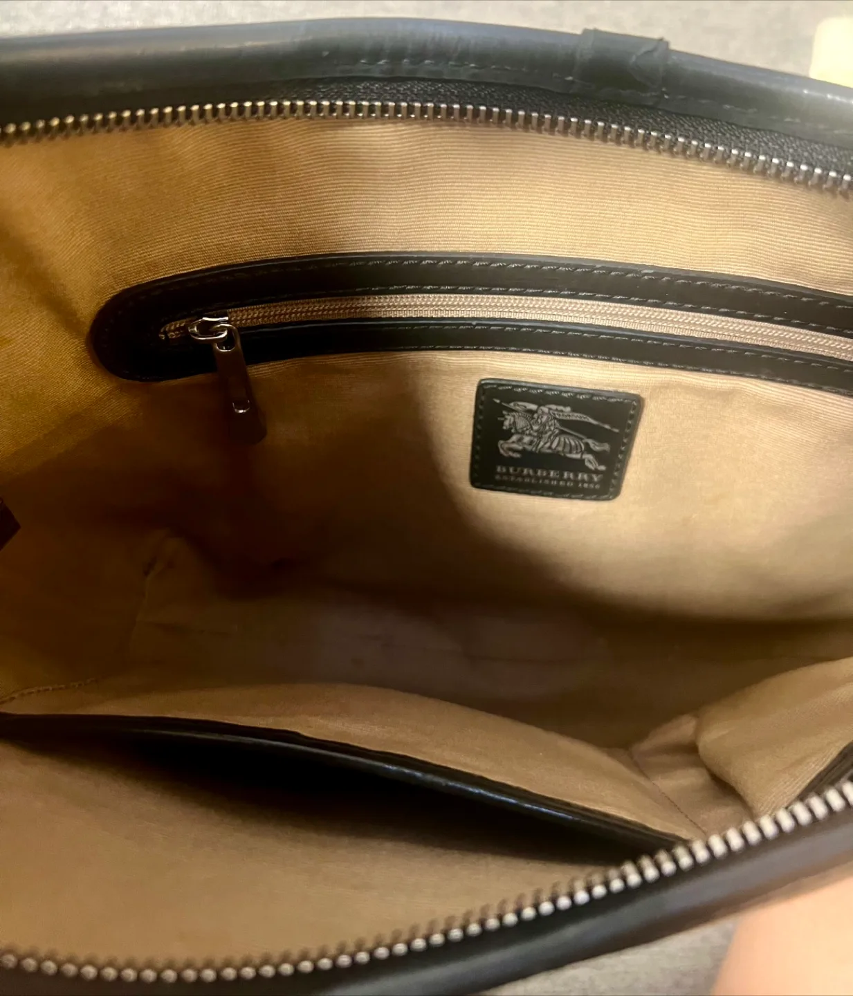 Burberry Nova Check Hobo Bag image indicator(2)