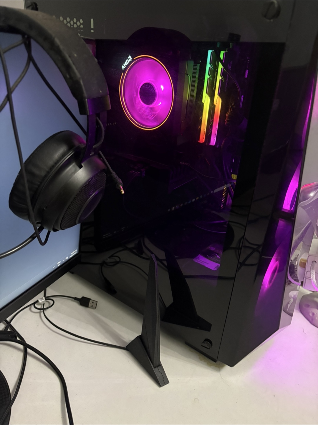 Custom Gaming PC - AMD Ryzen 7 3700X, 32GB RAM | Karrot