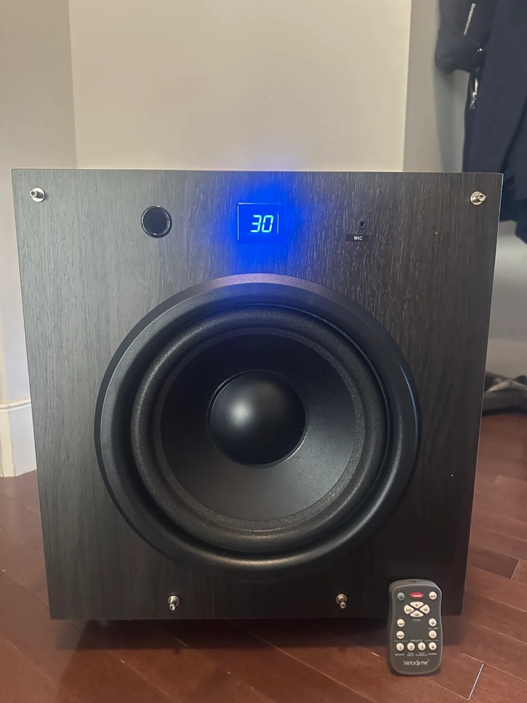 Velodyne EQ Max 10” powered subwoofer, remote and signal cable thumbnail