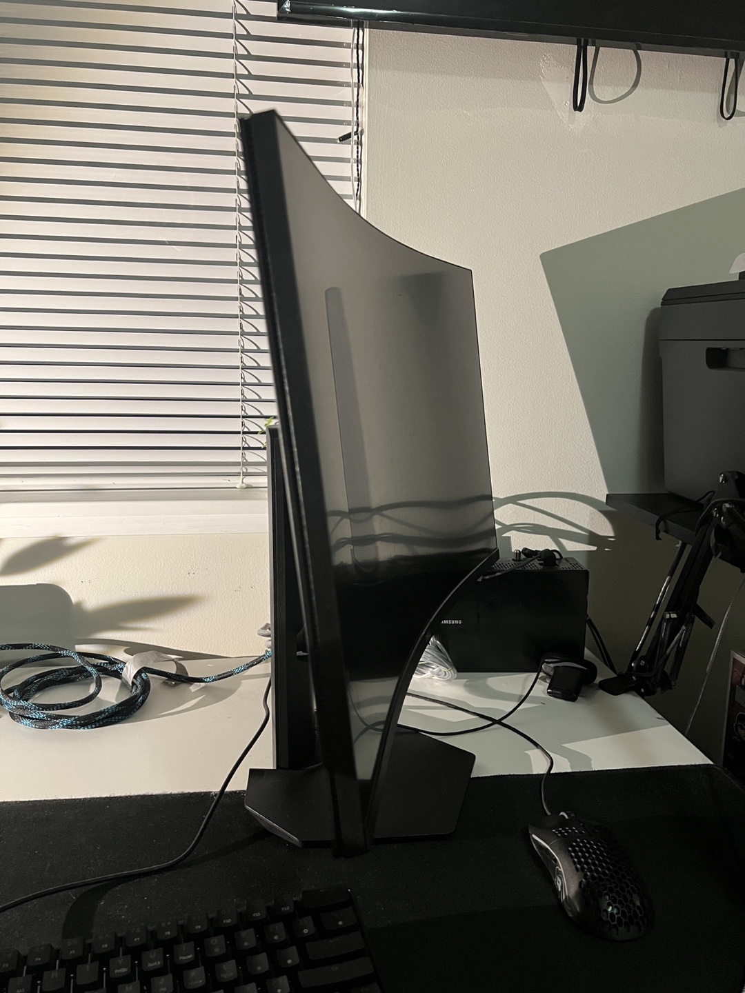 Dell 24″ Curved 144Hz Gaming Monitor – Great Condition - photo 4