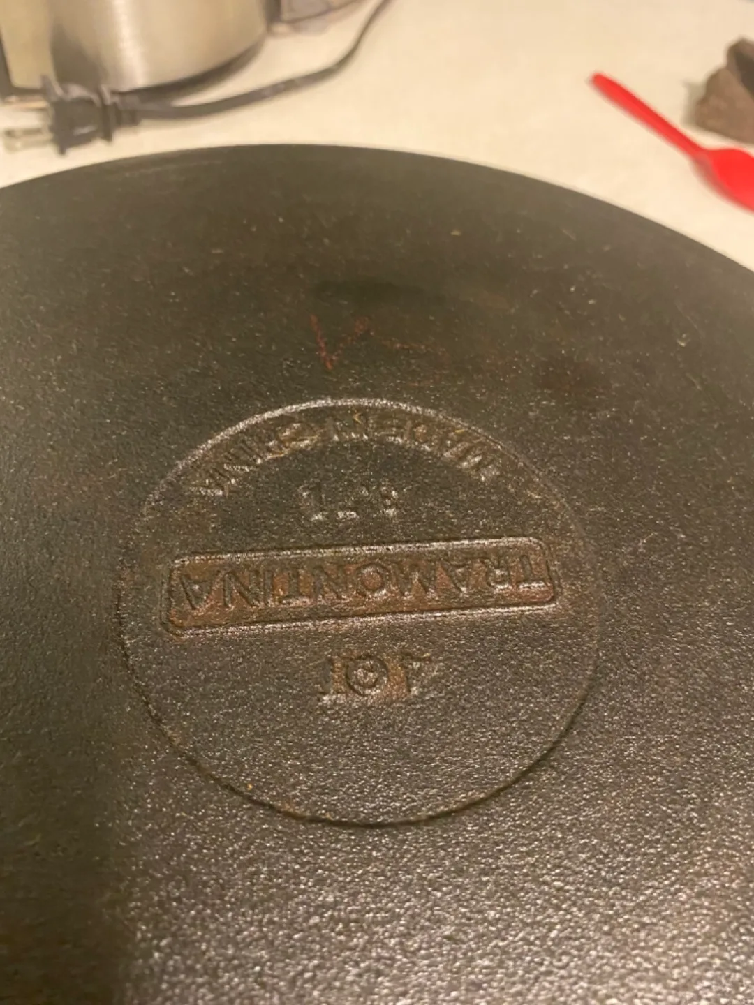 Tramontina Dutch Oven - 4 Qt image indicator(5)