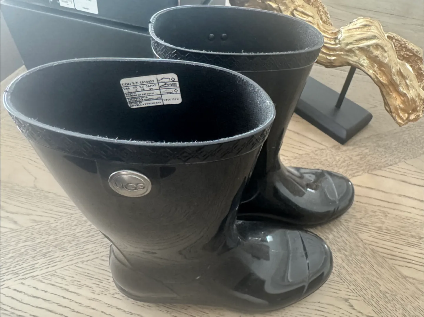 UGG Rain Boots - Size 7/7.5 thumbnail