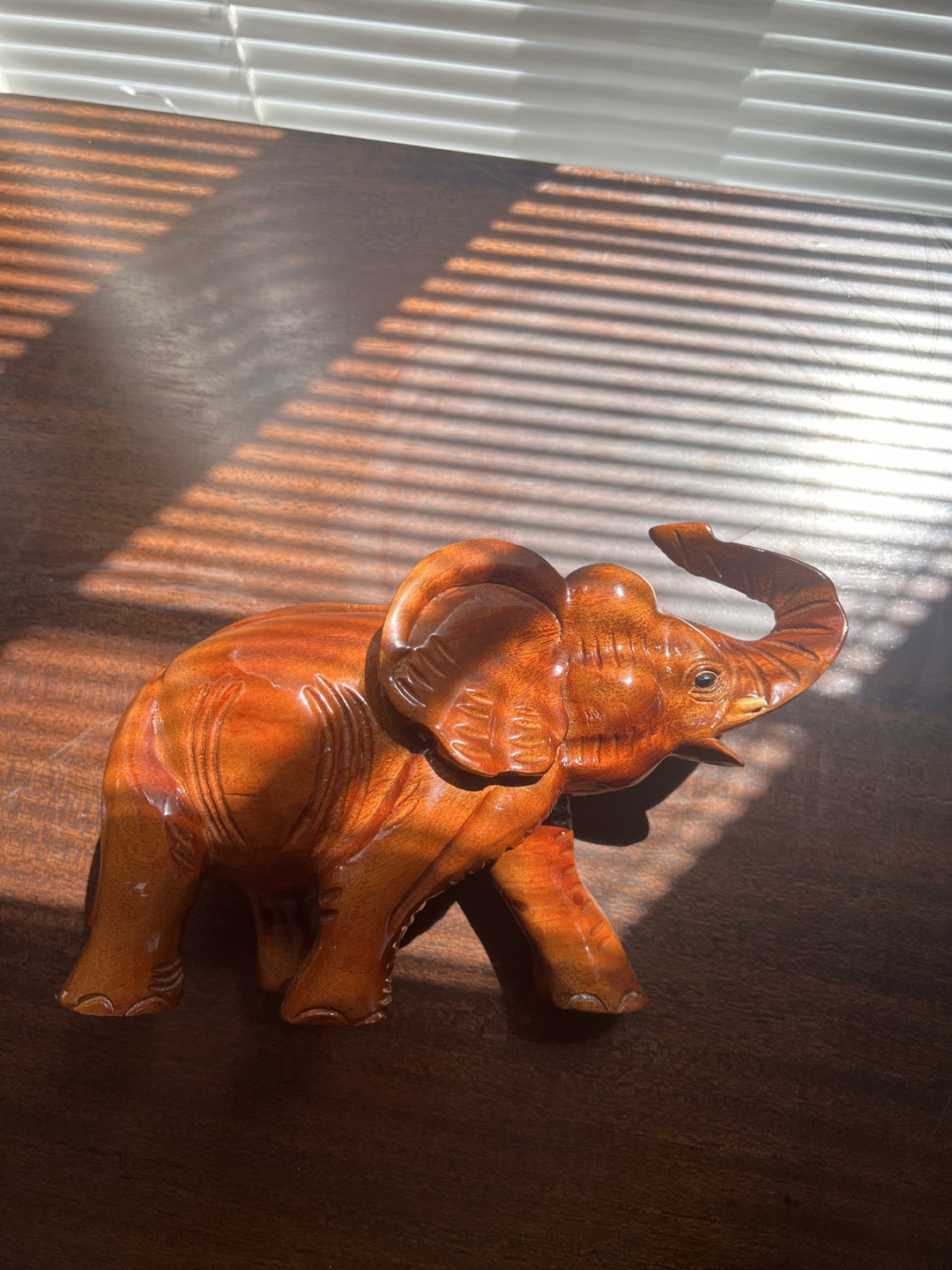 Set of 2 Hand-Carved Wooden Elephants - photo 2