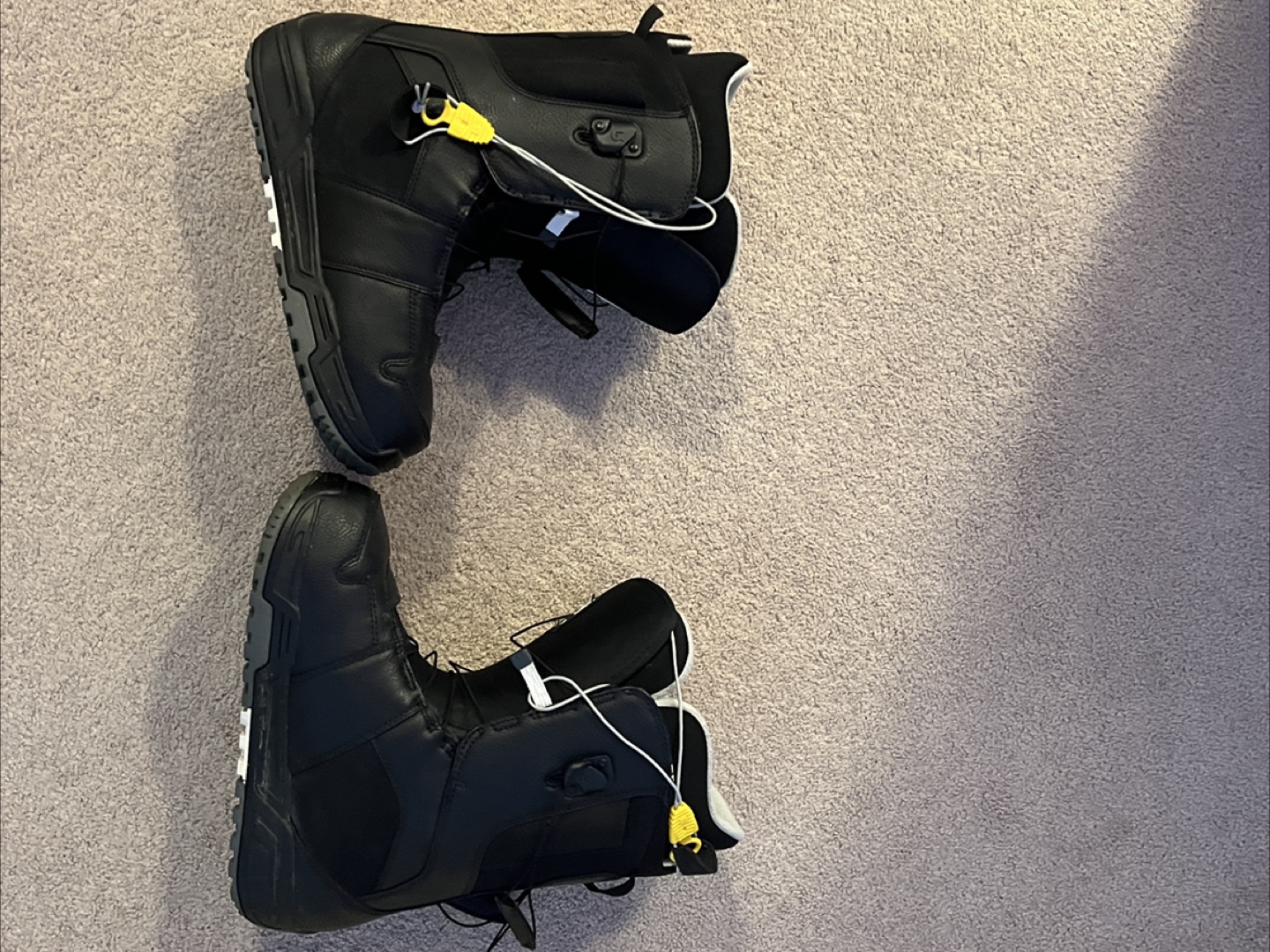 Burton Moto Snowboard Boots – Size 9.5 – Great Condition - photo 4
