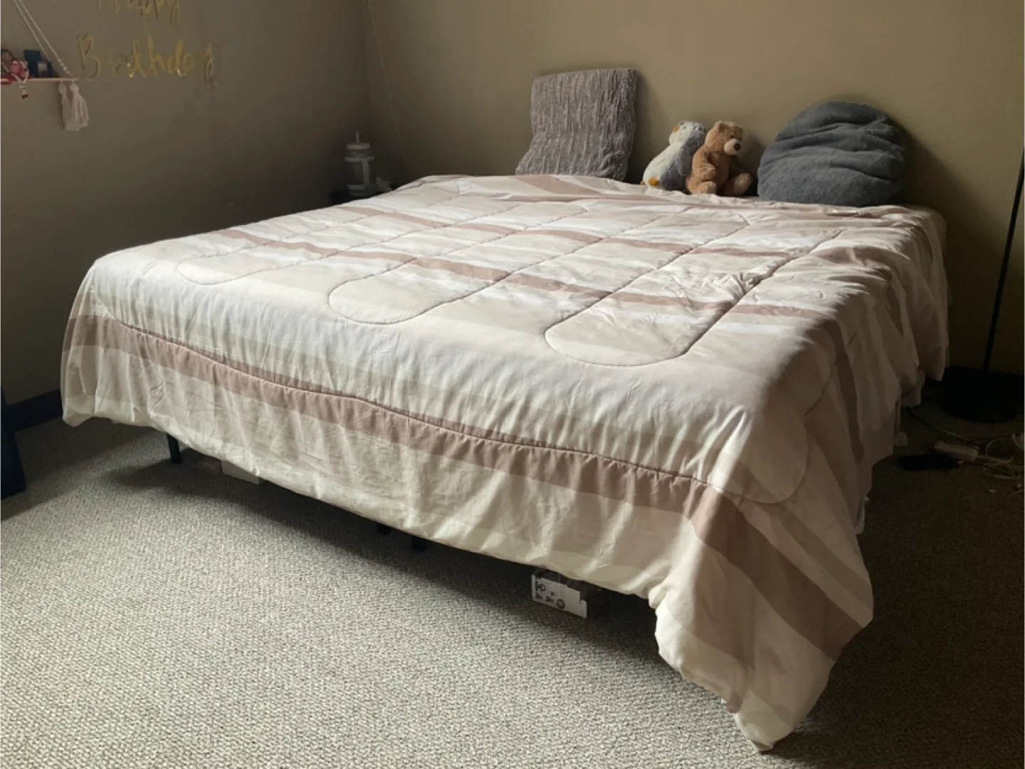 Adjustable Metal Bed Frame thumbnail