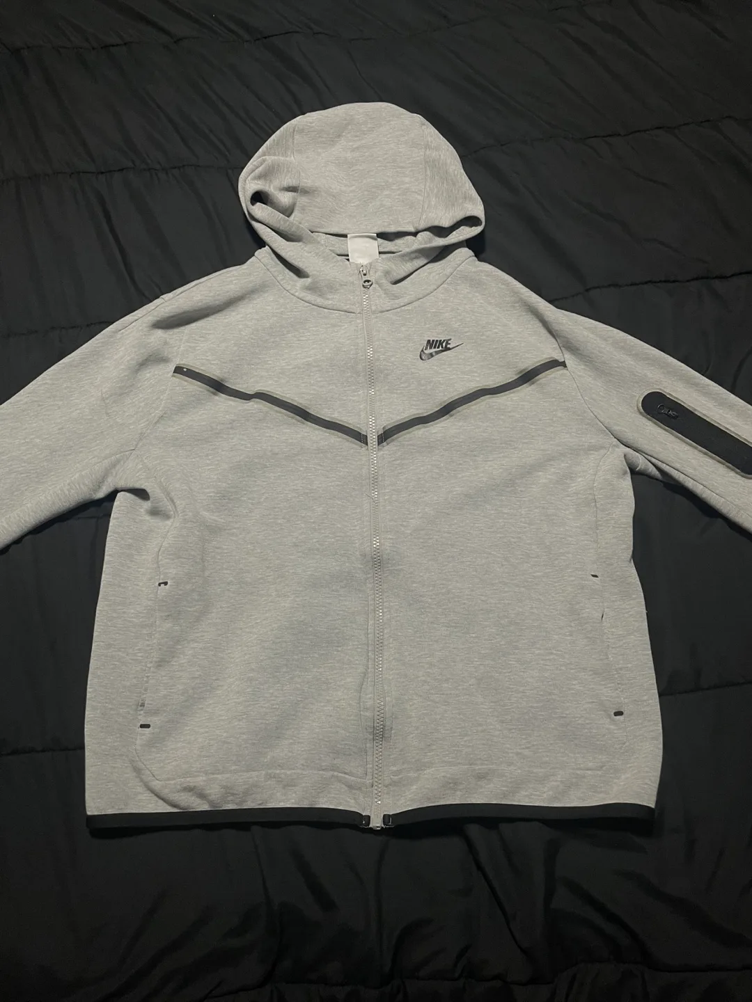 Nike Tech Fleece Hoodie - XL image indicator(3)
