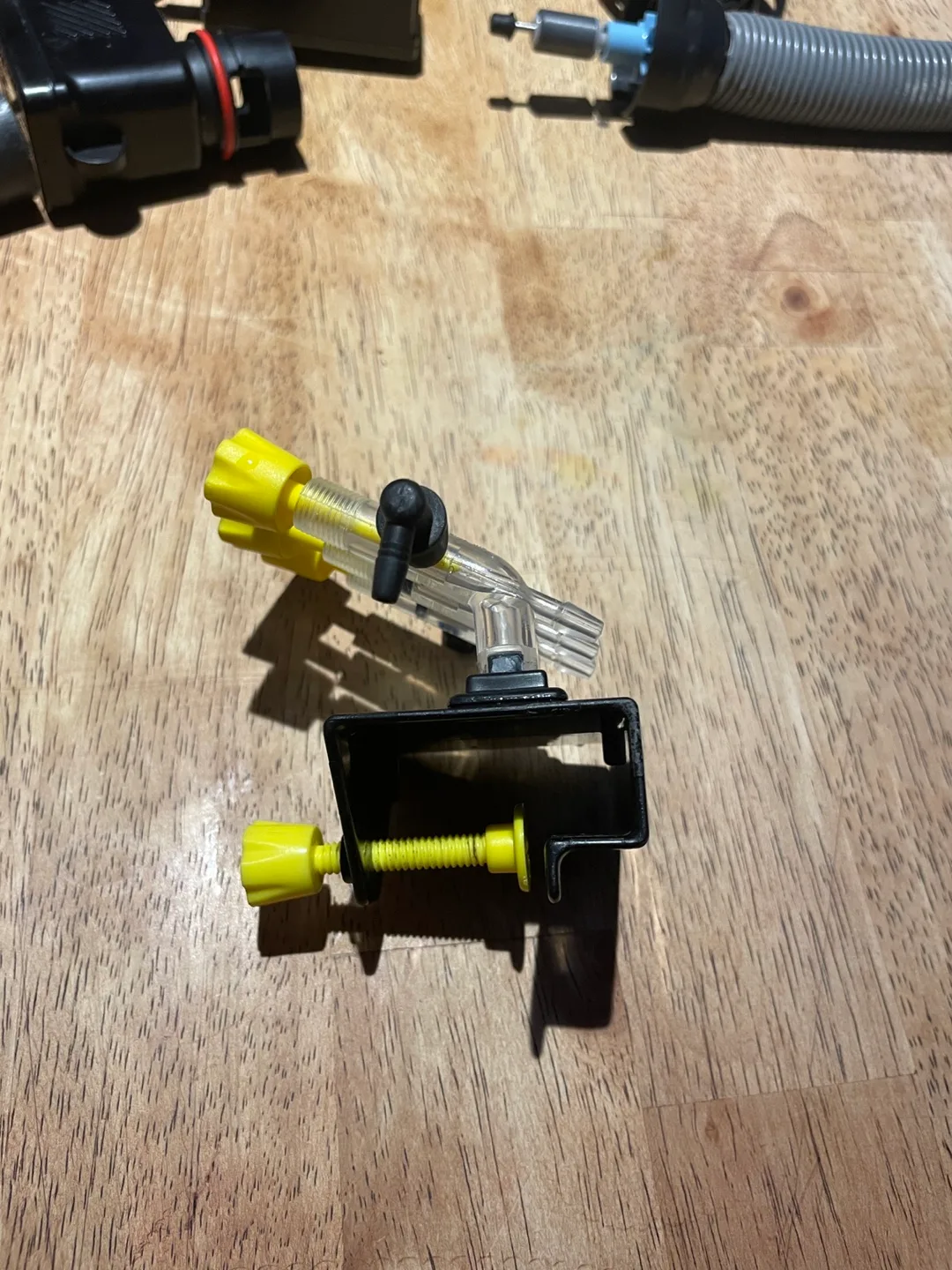 Aquarium accessories, pumps and heater.... image indicator(3)