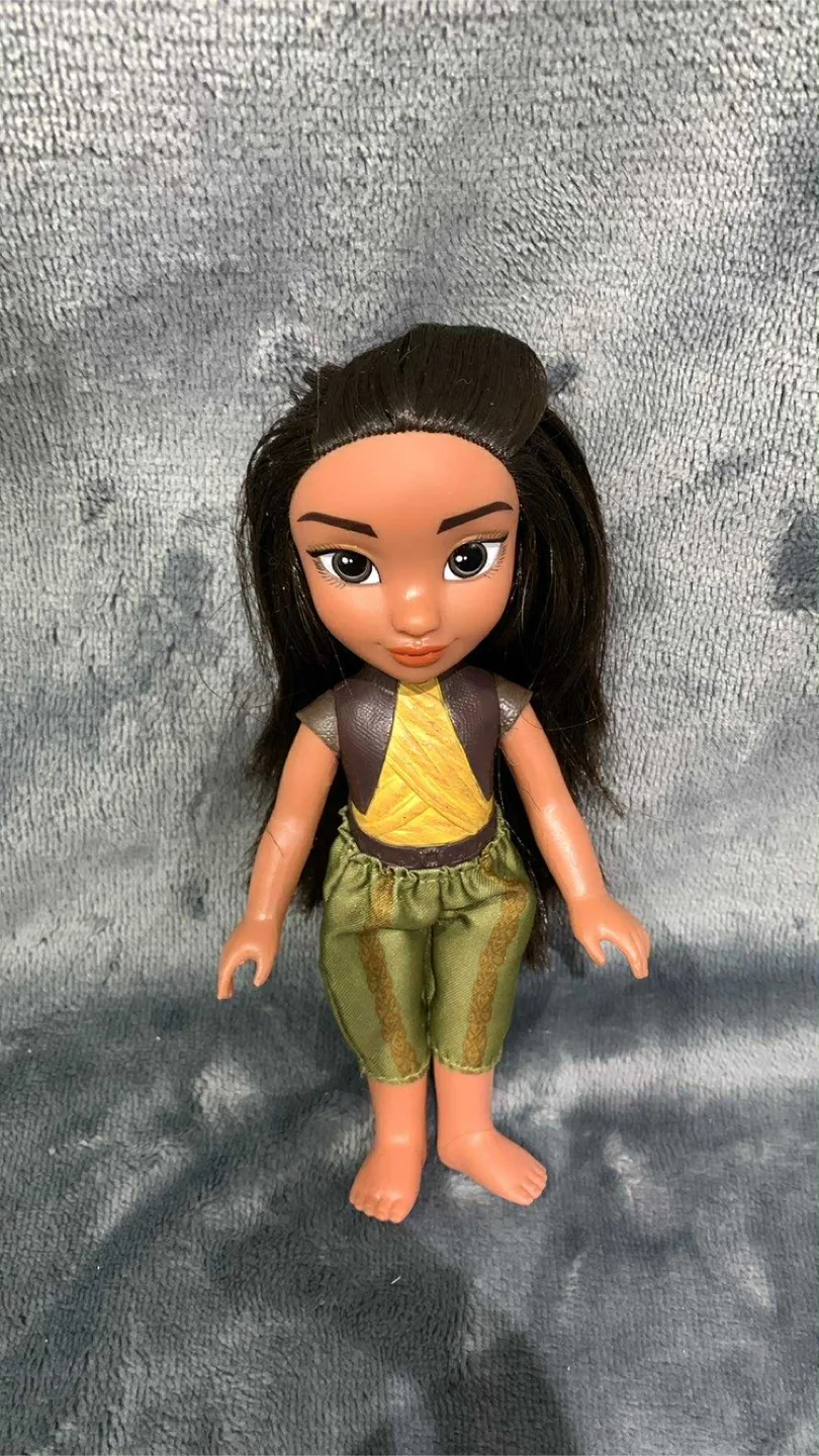 Disney's Raya Toddler Doll thumbnail