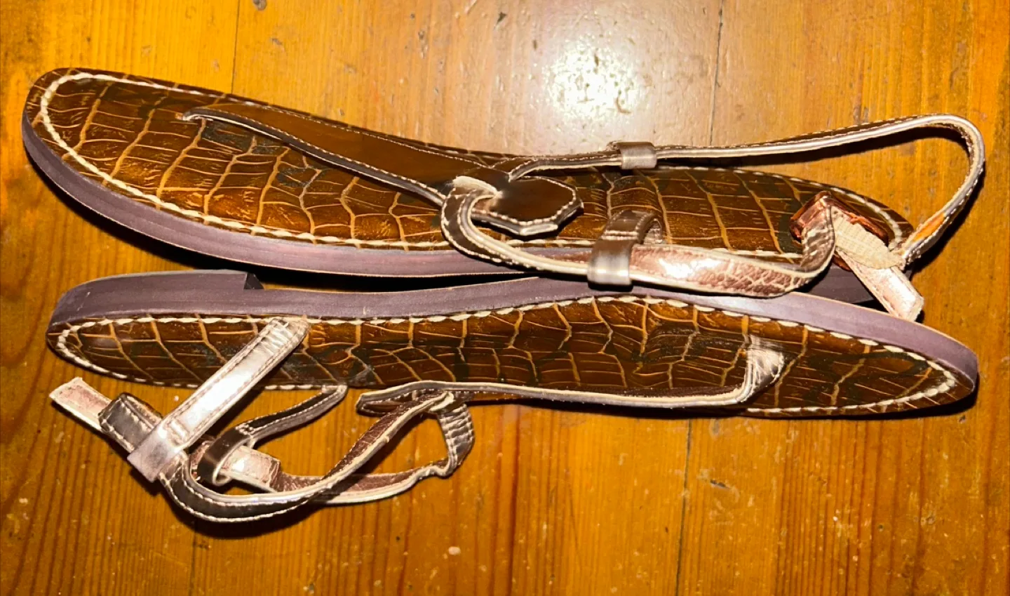 Sam Edelman Rose Gold T-Strap Sandals Size 5 image indicator(3)