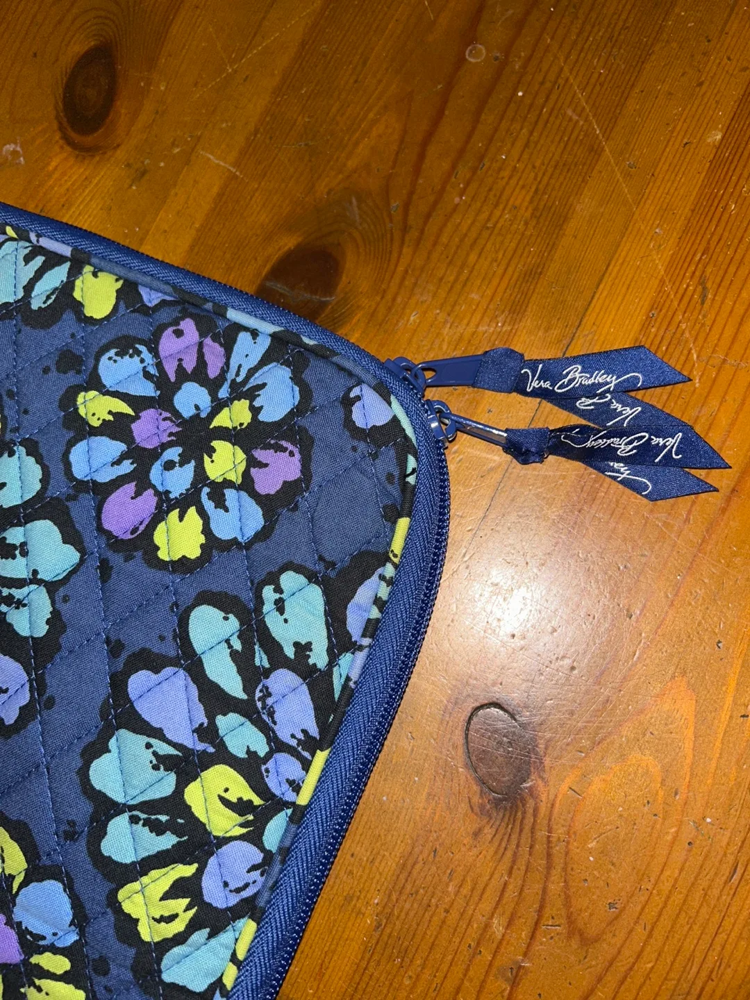 Vera Bradley Quilted Indigo Pop Laptop Computer Case 16” Wide image indicator(2)