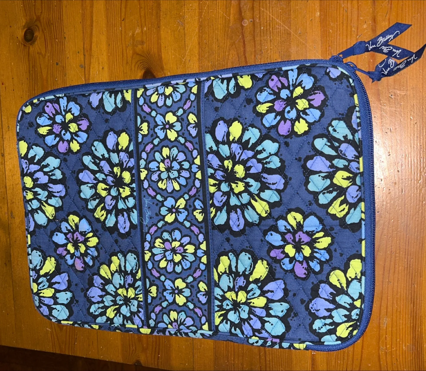 Vera Bradley Quilted Indigo Pop Laptop Computer Case 16” Wide thumbnail