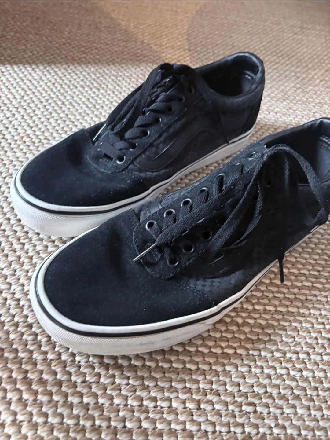 Vans Ward Low Top Sneakers - US Men's 9.5 thumbnail