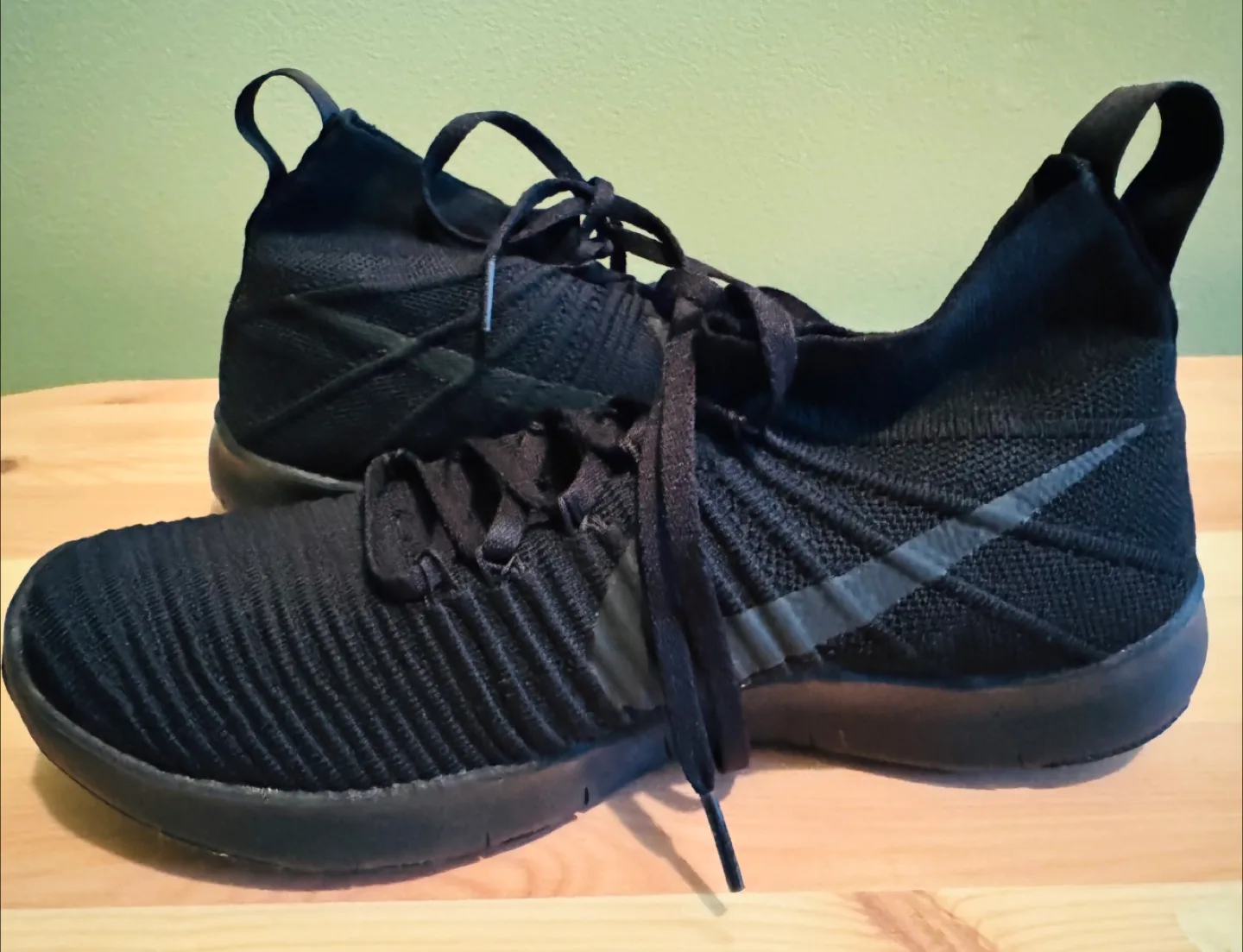 NEW Nike Training Lift Run Jump Cut Black Running Shoes Size 8.5 thumbnail