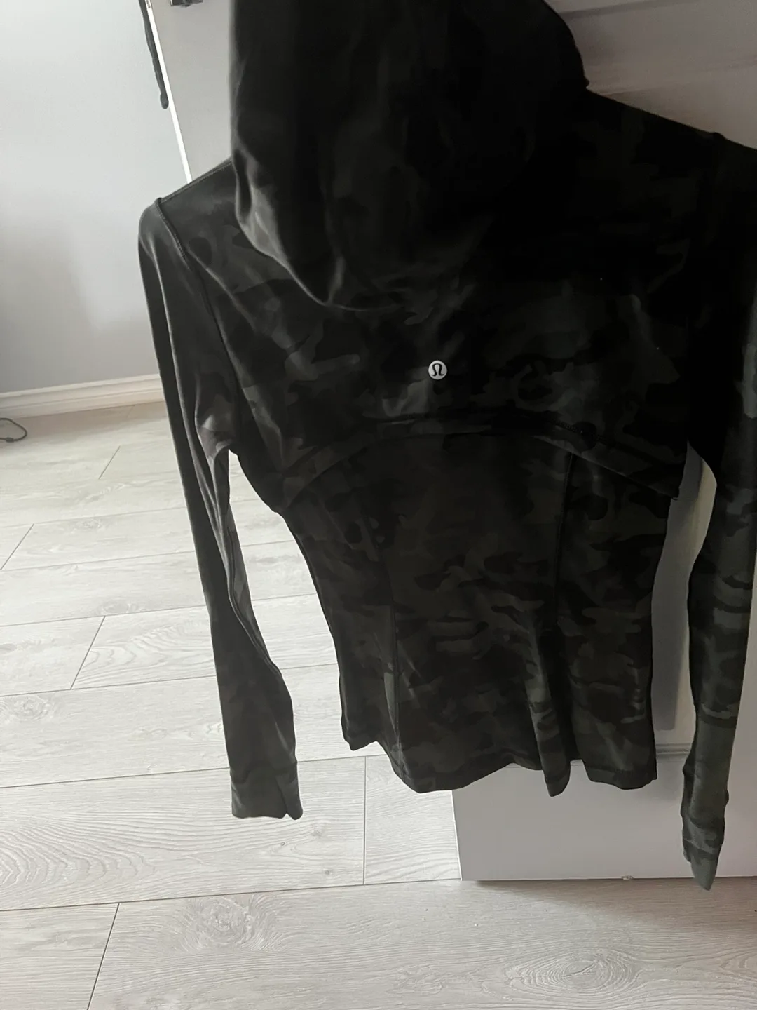 Lululemon Define Jacket - Camo, Size 4 thumbnail