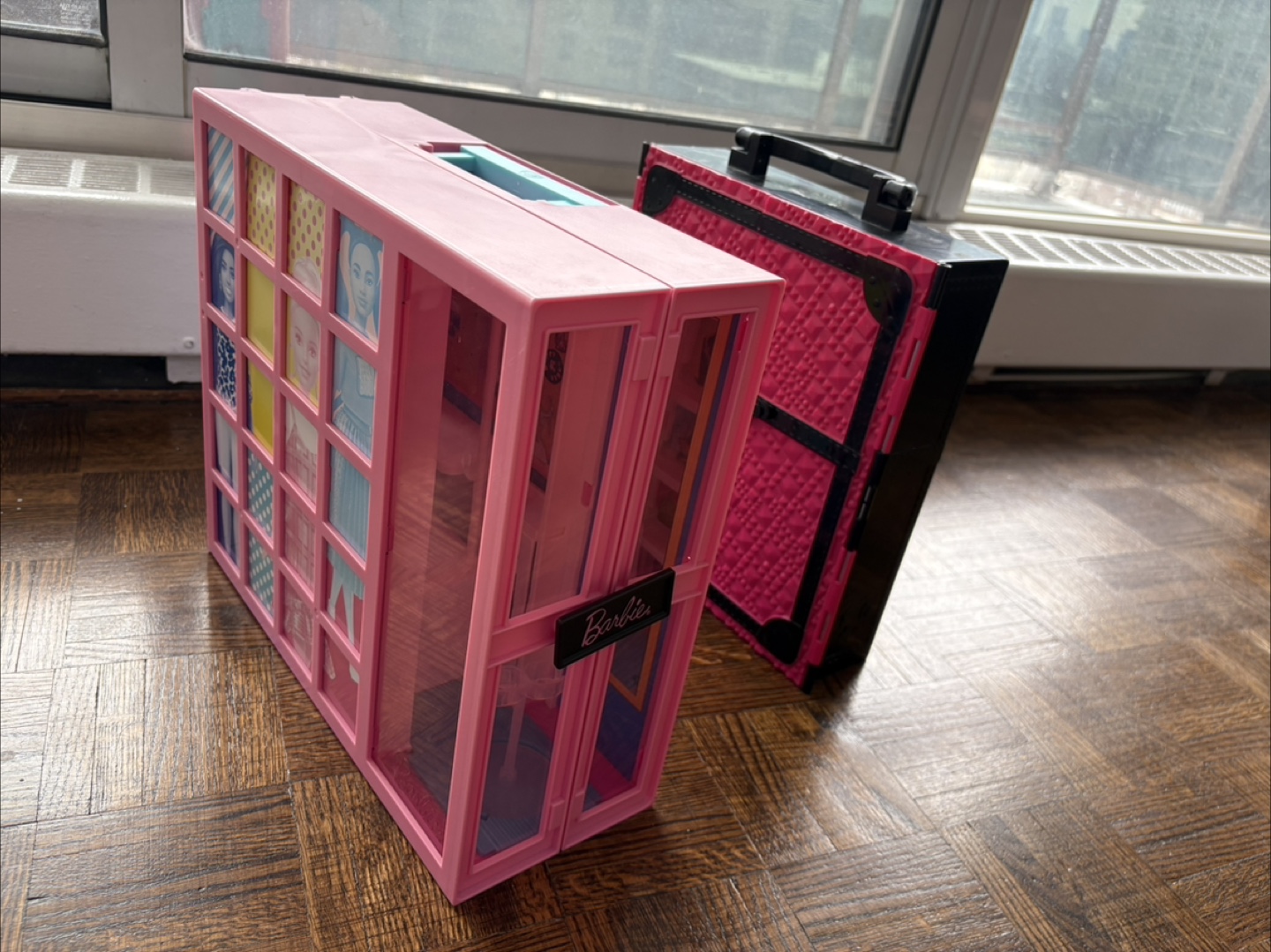 Barbie Closets & Boutique Playset - photo 3