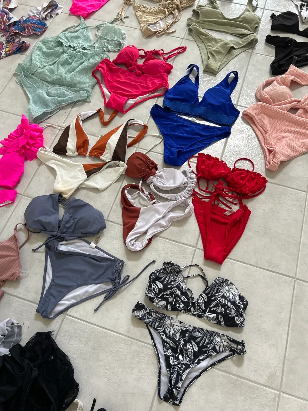 Assorted Swimsuits - Various Styles & Colors image indicator(4)