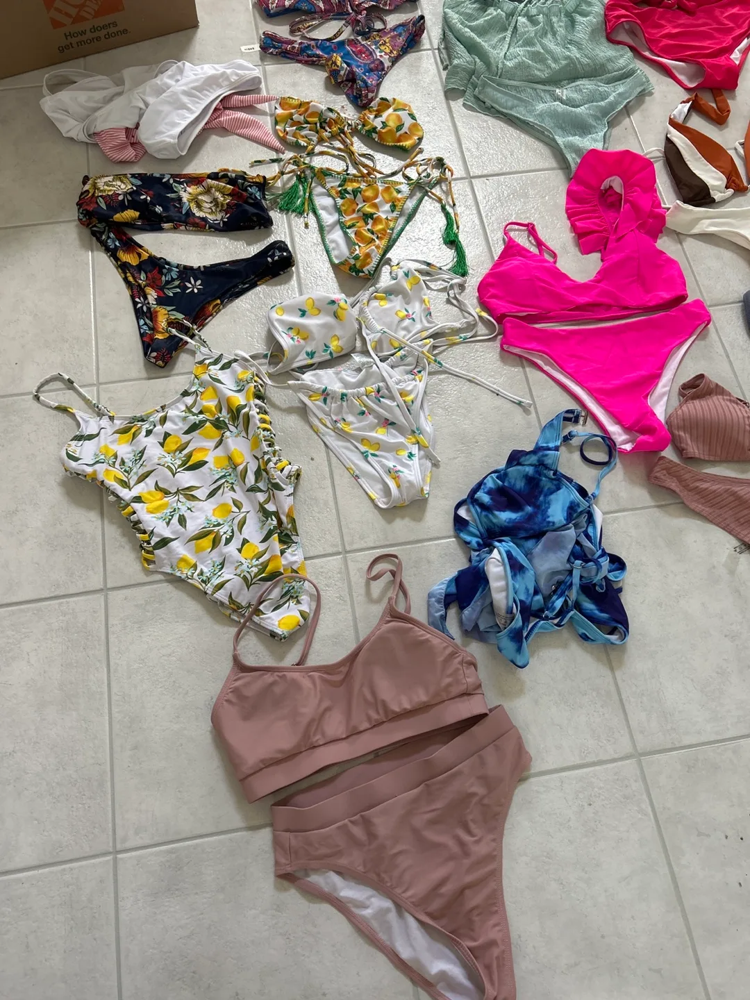 Assorted Swimsuits - Various Styles & Colors image indicator(2)