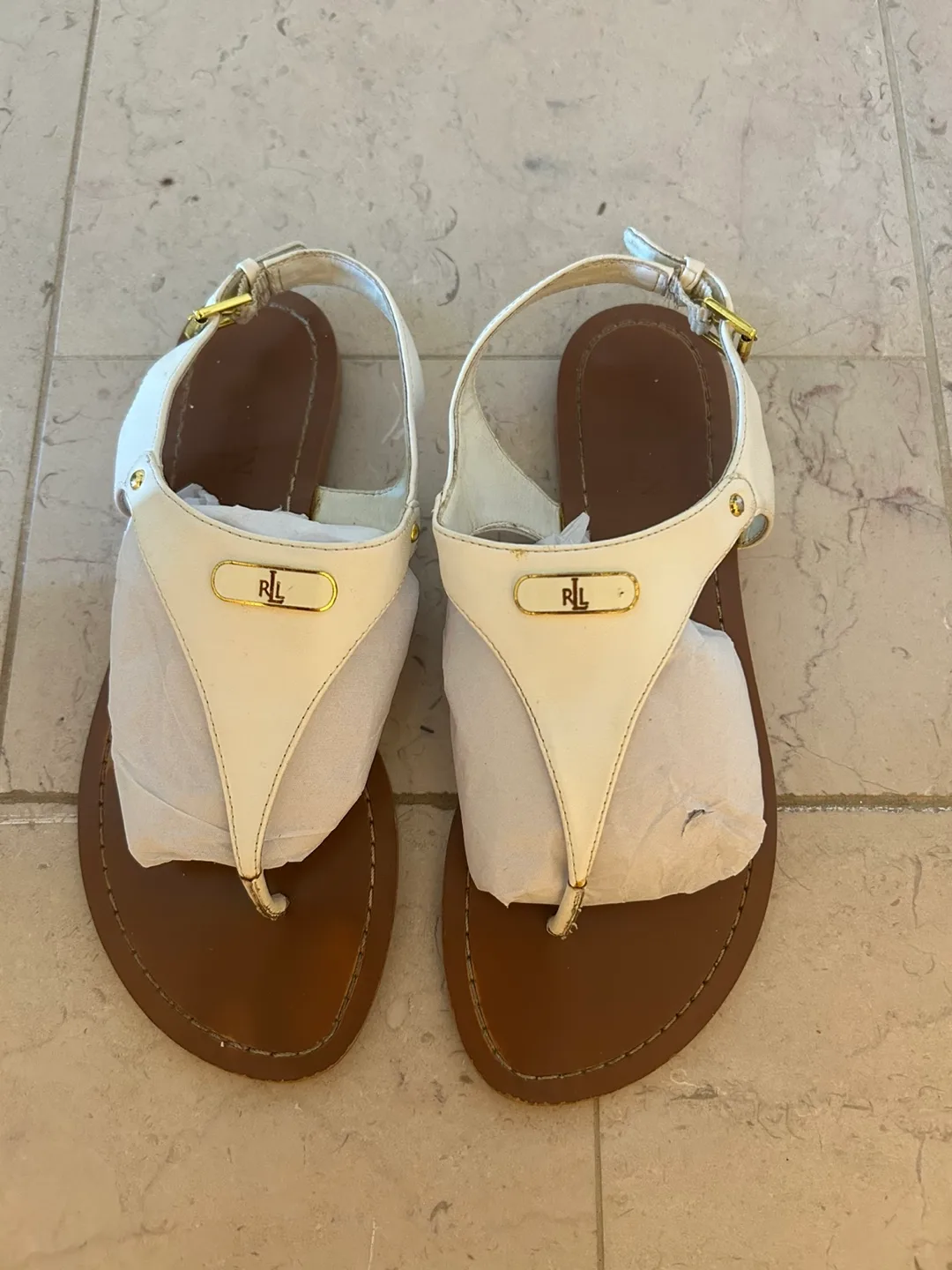 🇨🇦Beautiful Ralph Lauren White Sandals - Size 8.5 thumbnail
