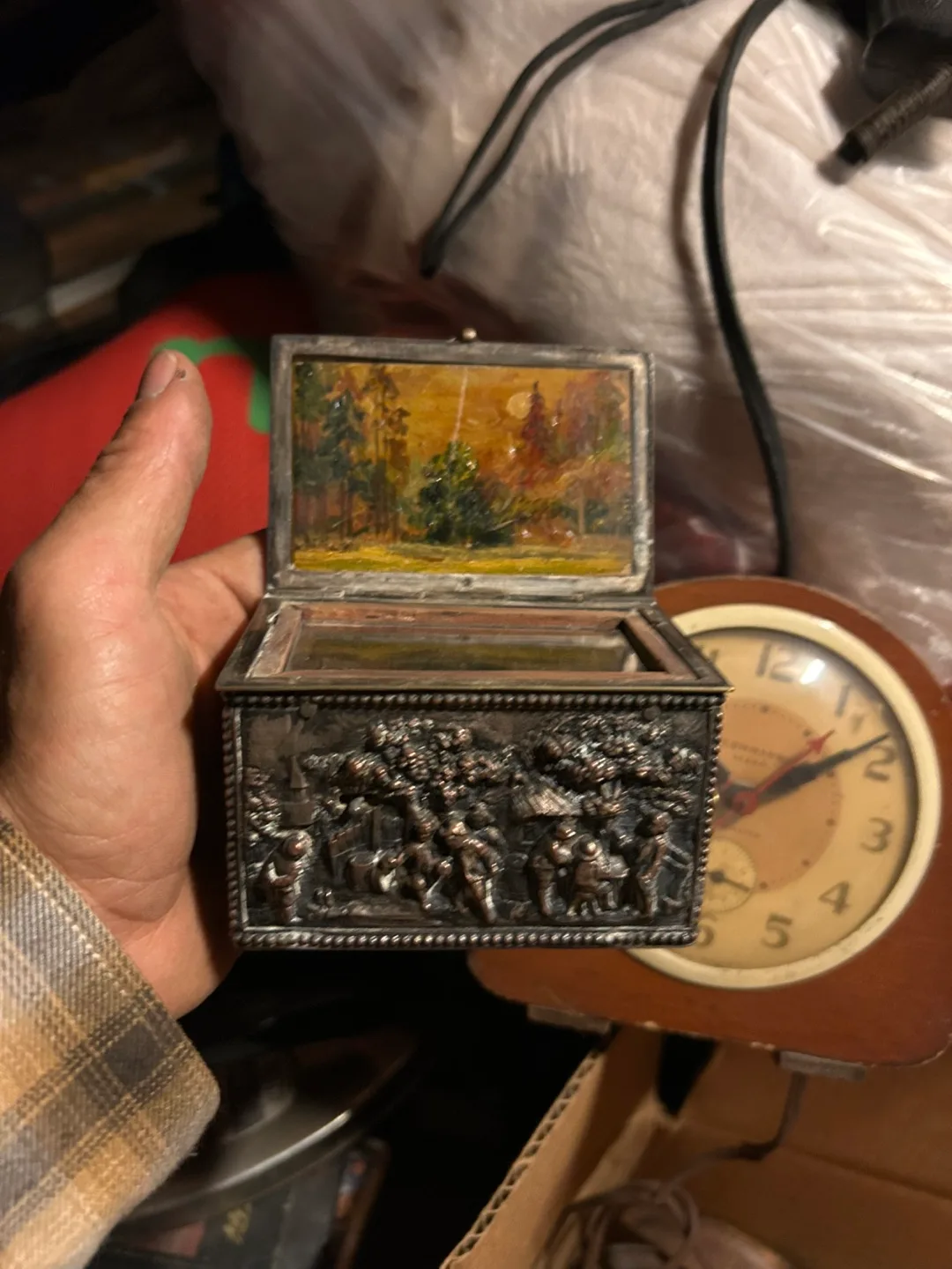 Vintage Ornate Trinket Box thumbnail