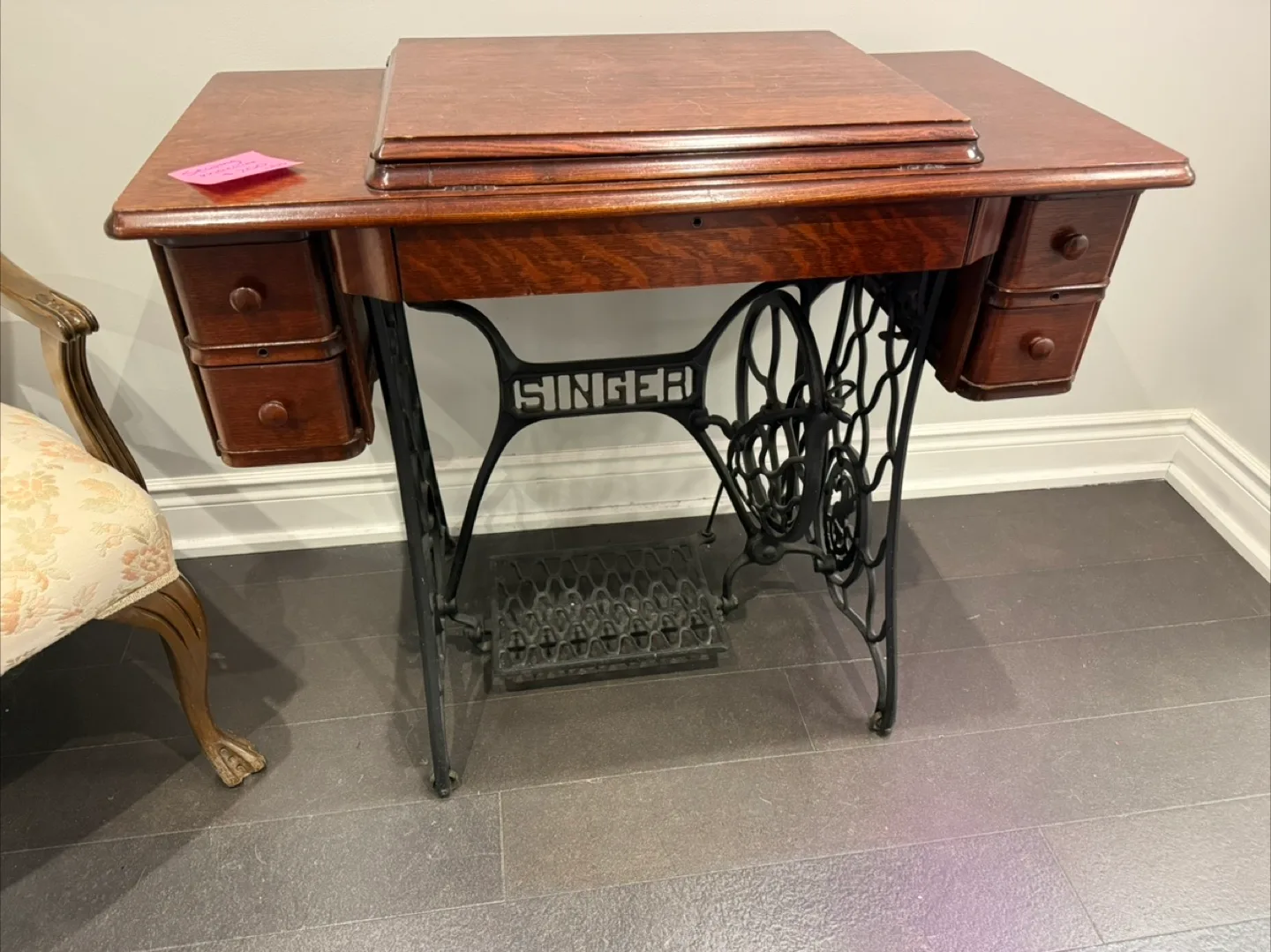 Antique Singer Sewing Machine with Table thumbnail