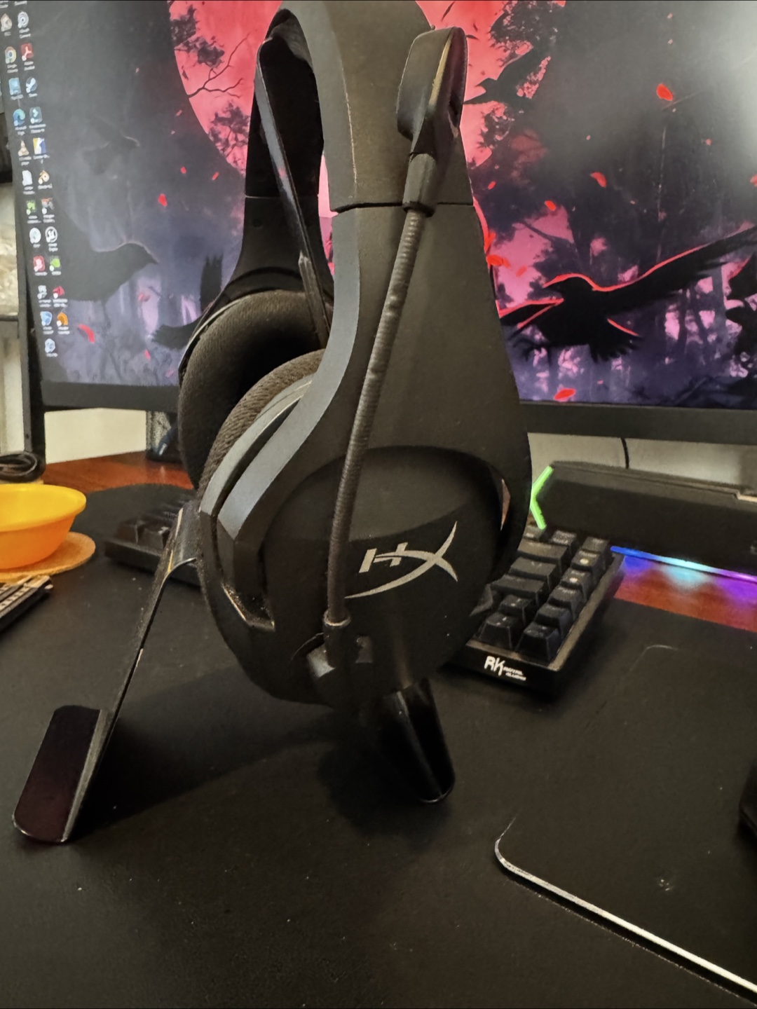 Wireless Gaming Headset with stand