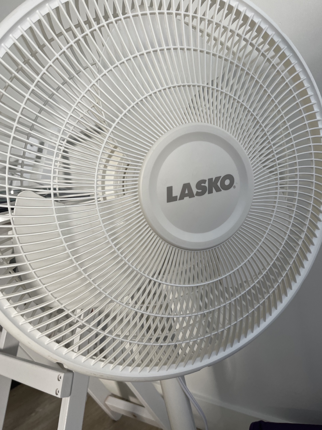 Lasko White Stand Fan - photo 2