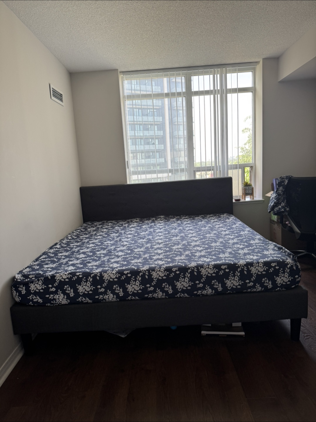 King Size Bed Frame - Grey - photo 3