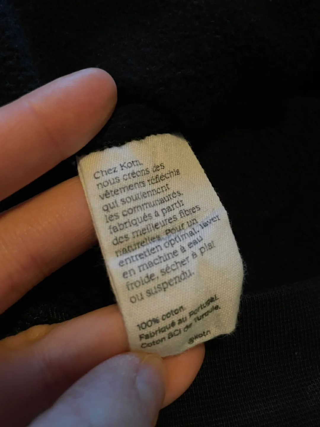 Kotn Black Crewneck - Size S image indicator(3)