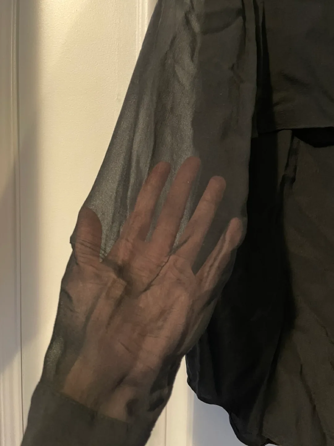 Club Monaco Black Silk Blouse Size L image indicator(6)