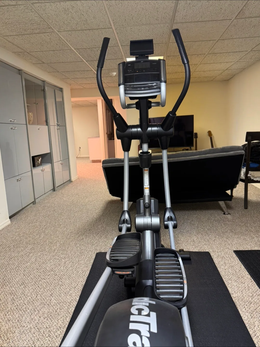 NordicTrack Elliptical Machine thumbnail