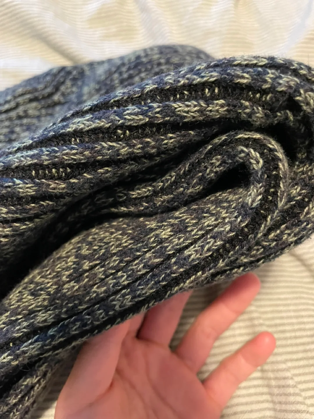 Lululemon Sweater Size 6 image indicator(2)