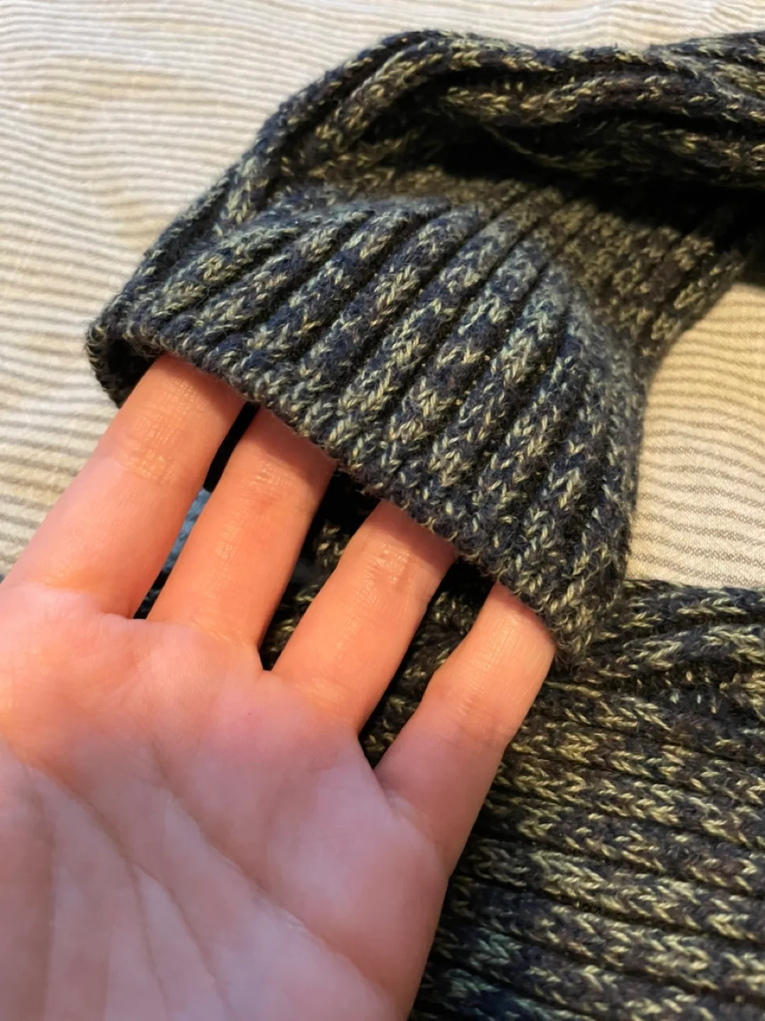Lululemon Sweater Size 6 thumbnail
