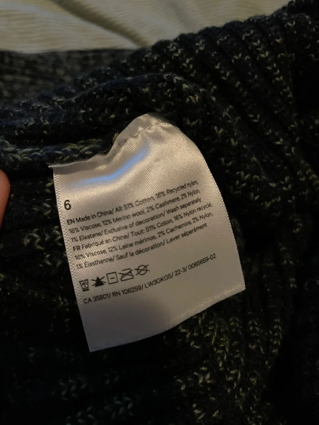 Lululemon Sweater Size 6 image indicator(3)