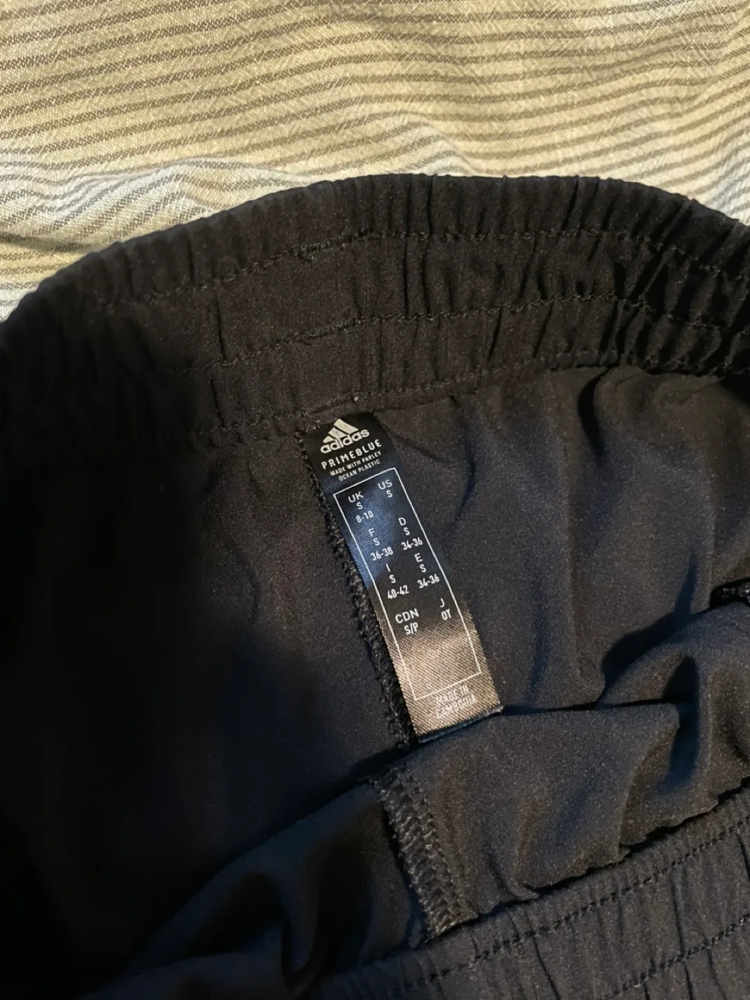 Adidas Black Shorts with pockets- Size S image indicator(5)