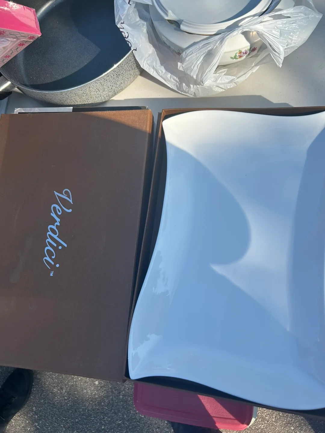 Verdici White Serving Dish - New in Box thumbnail