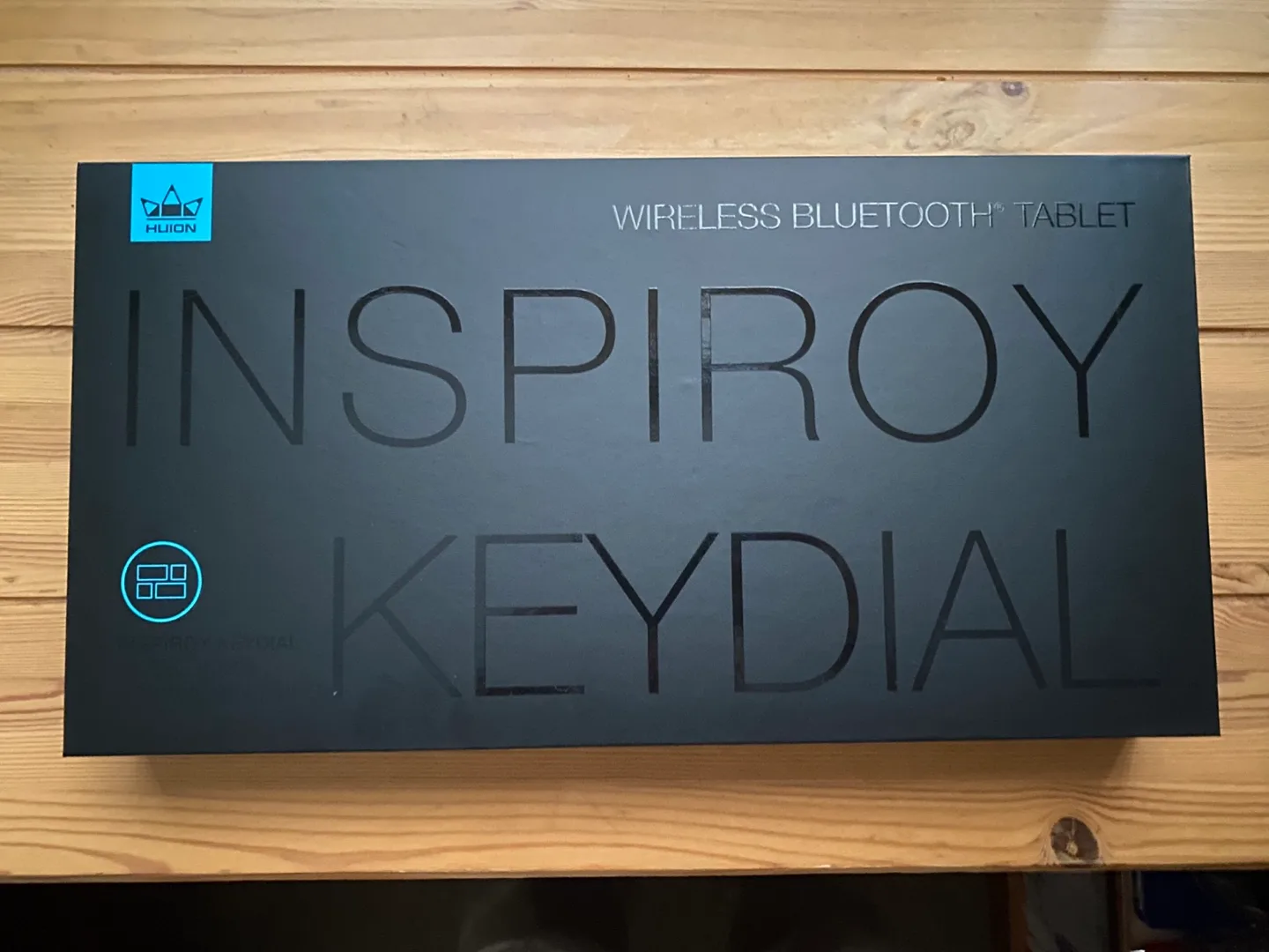 HUION Inspiroy Keydial KD200 wireless drawing tablet thumbnail