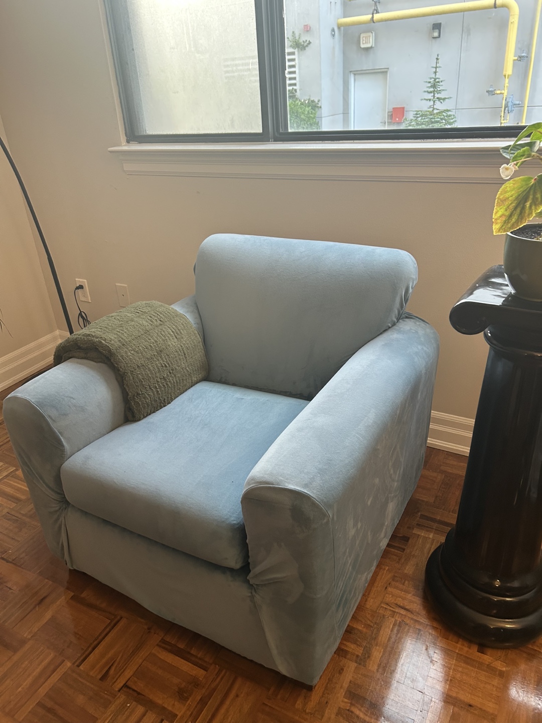 Blue Armchair - photo 3