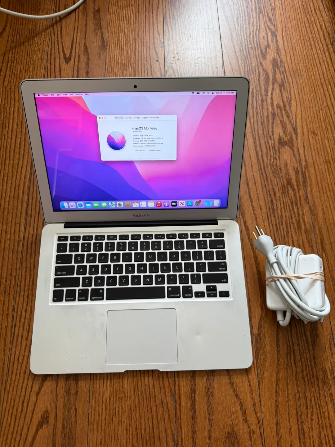 MacBook Air 13” 2017/8GB RAM/128GB SSD/Fully Functional thumbnail