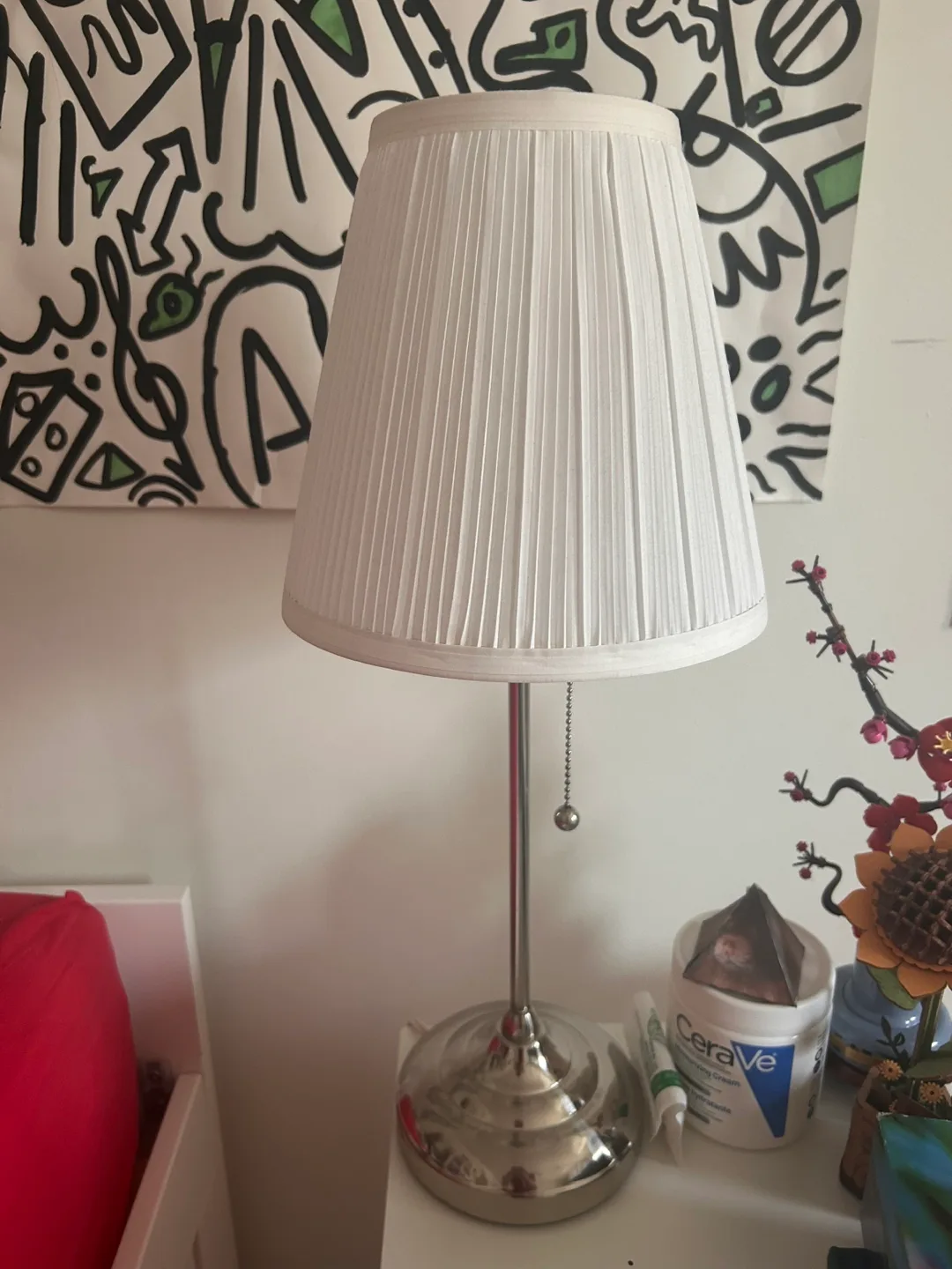 White Pleated Lampshade Table Lamp thumbnail