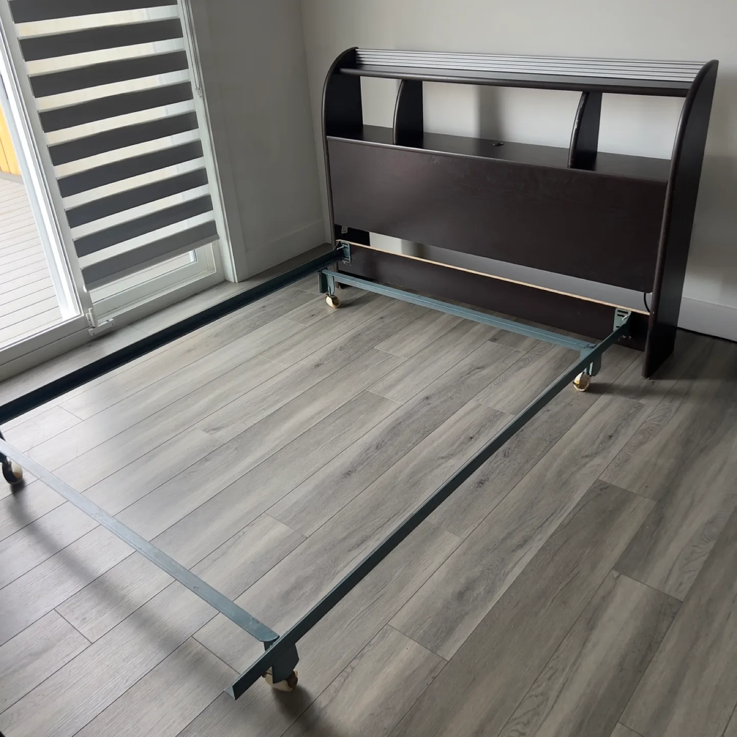 Headboard with Metal Bed Frame thumbnail