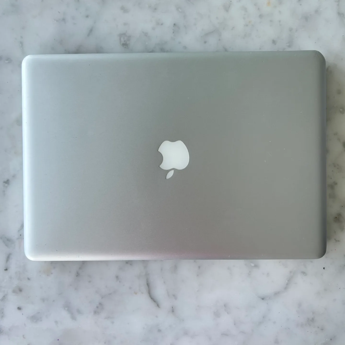 Apple MacBook Pro (15-inch, Late 2008) thumbnail