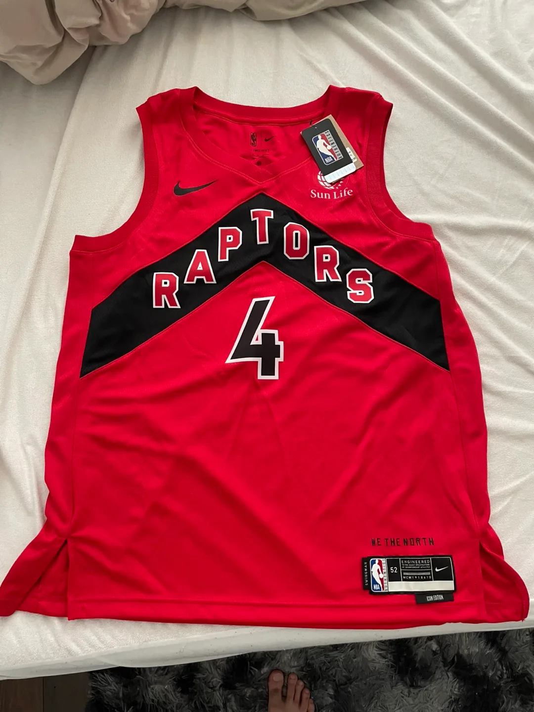 Official NBA Nike Raptors Barnes #4 Jersey XL and XXL